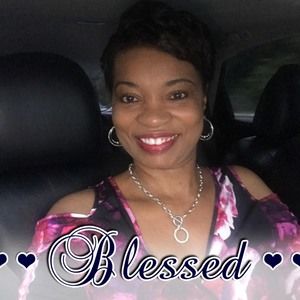 Meet your Posher, Regina